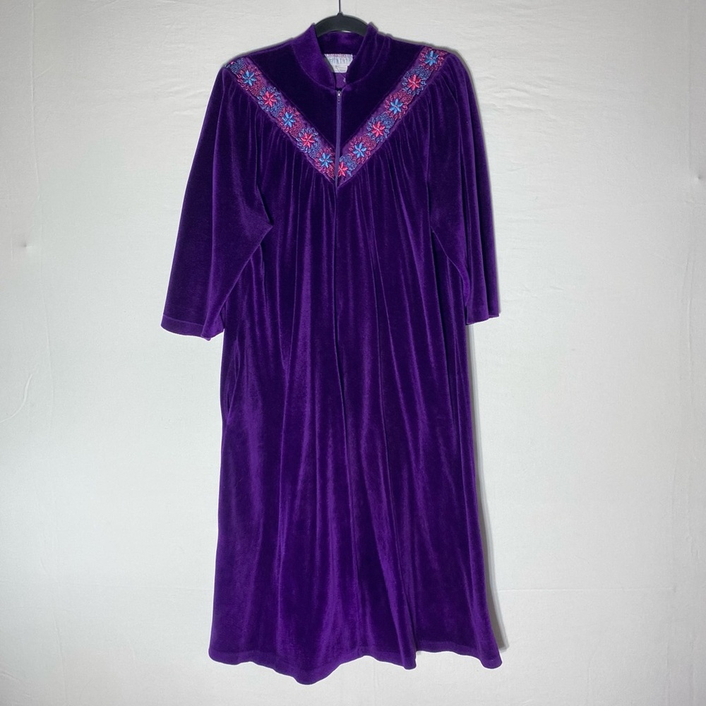 Vintage Sentiments Purple Velour Embroidered Nightgown Robe Housecoat L